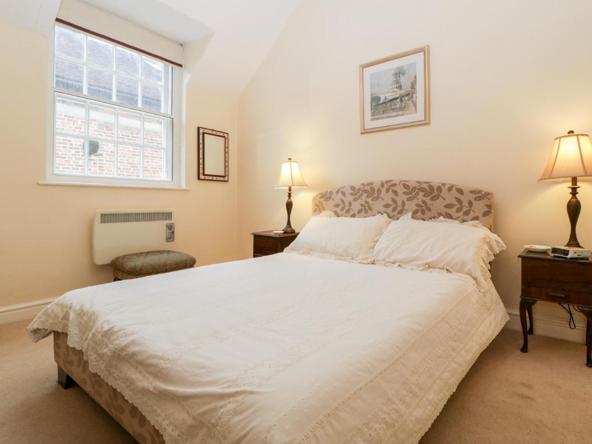 138D Old Star & Garter Mews Villa Ludlow Bagian luar foto